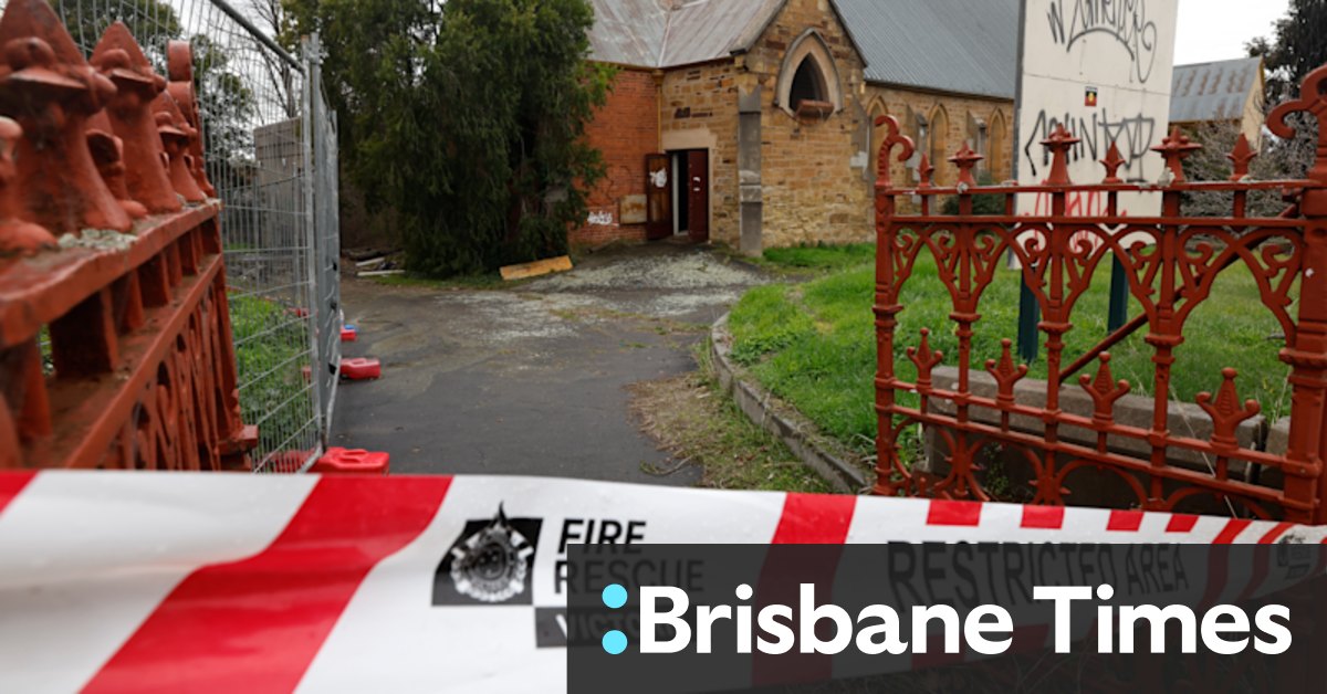 Toen brandweerlieden werden geroepen tot een brand in de door erfgoed genoteerde Bendigo All Saints Church, was het geen verrassing; planning; VCAT