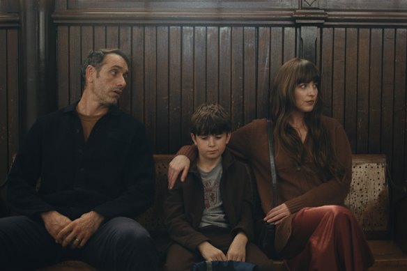 Covino en Johnson met Simon Webster, die hun zoon speelt in Splitsville.