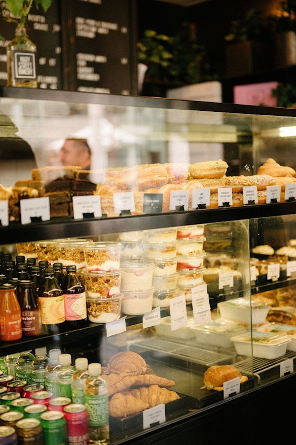 Mary Street staat bekend om zijn donuts evenveel als zijn koffie.