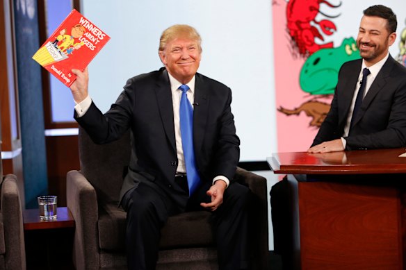 Donald Trump verschijnt in 2015 op Jimmy Kimmel Live.