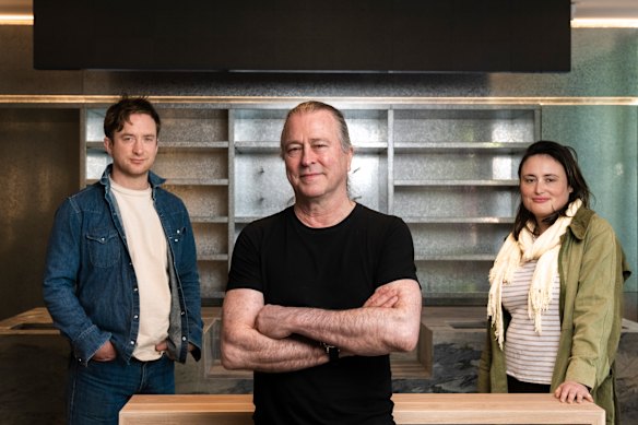 Neil Perry met voormalig Baker Bleu -partners Mike en Mia Russell.