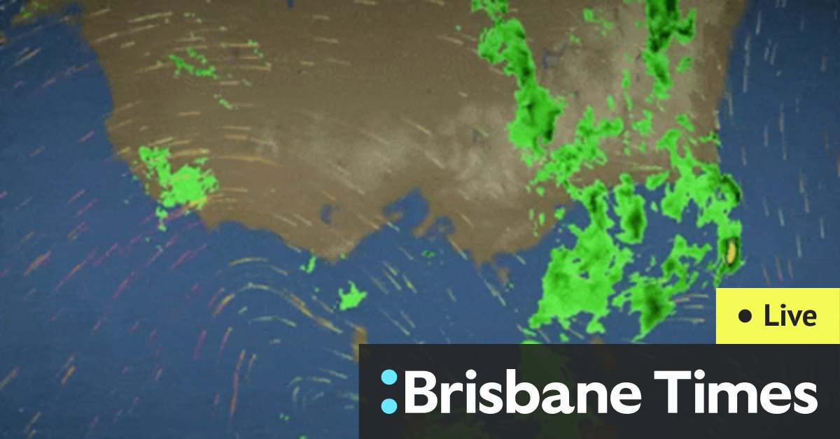 Twee mannen dood nadat ze van Frankston Pier waren geveegd; SES en BoM waarschuwden woensdag voor harde wind