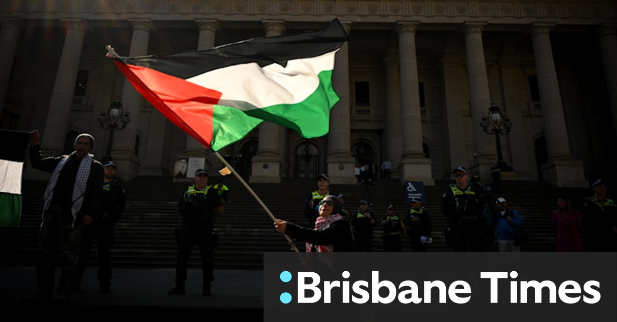 Albanese veroordeelt ‘diep respectloze’ pro-Palestine-bijeenkomsten op Hamas Massacre Anniversary