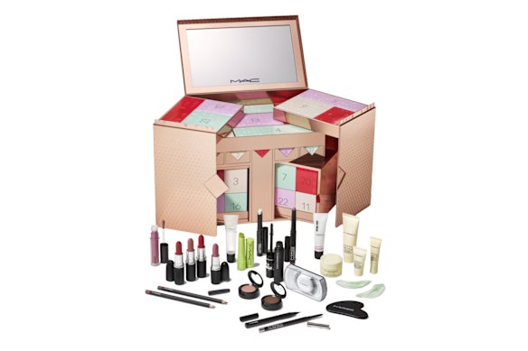 Mac's 24 Mystery Must Haves adventskalender, $ 390.