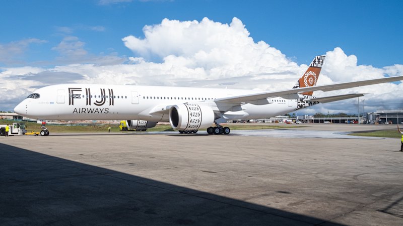 Voormalige Virgin-baas Marks keert terug naar het vliegen met een Pacifische plons