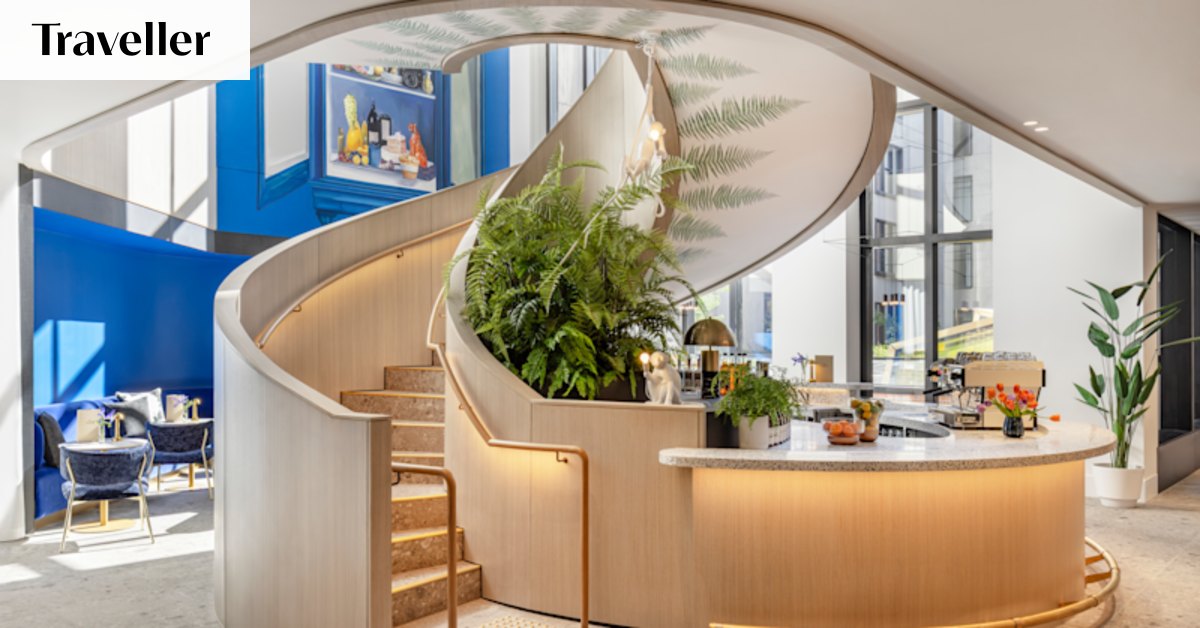 Het New Melbourne hotel ligt een straat verderop