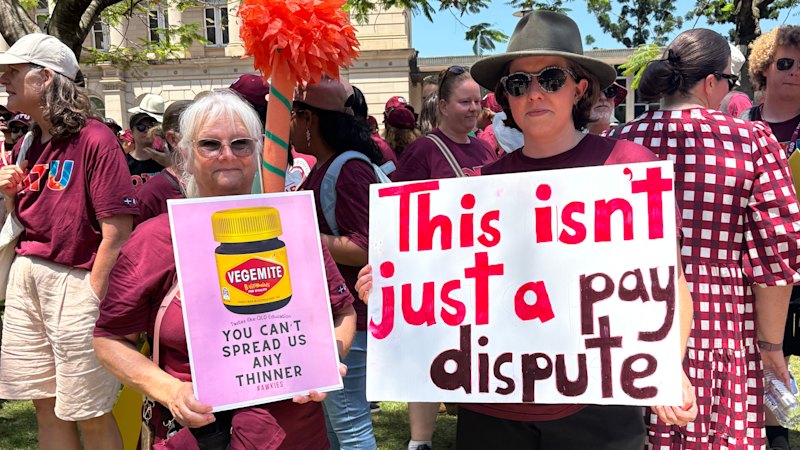 Leraren lopen weg en geven premier David Crisafulli de schuld