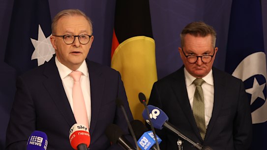 Premier Anthony Albanese en minister van Klimaatverandering en Energie Chris Bowen.